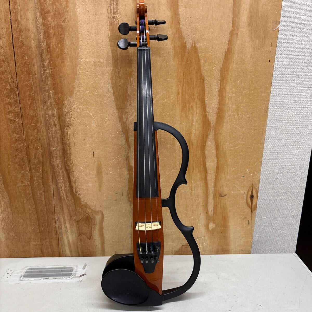 YAMAHA ヤマハ サイレントバイオリン SV-100